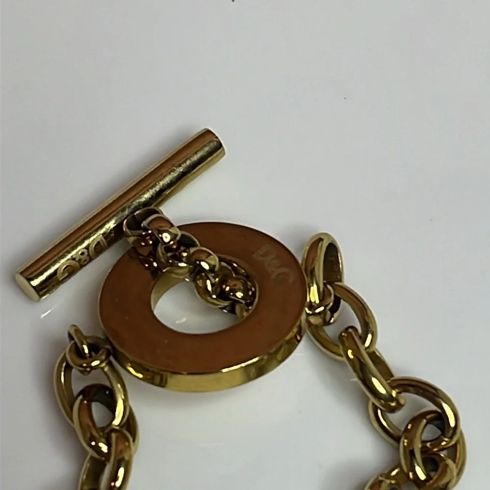D&G VINTAGE GOLD TOGGLE NECKLACE